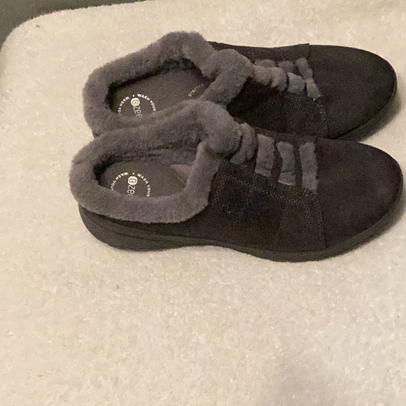 Bzees Gray Goldie Washable Slip-on Mules - Picture 6 of 16